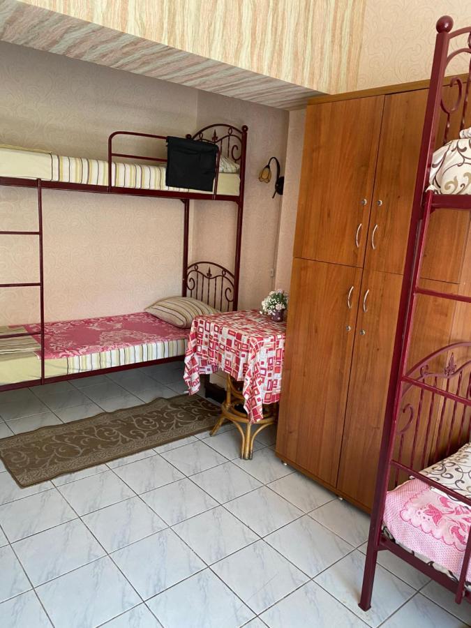 Centre Hostel Мукачеве Екстериор снимка