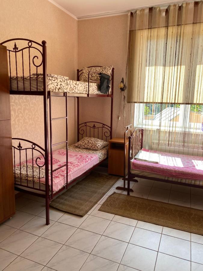 Centre Hostel Мукачеве Екстериор снимка